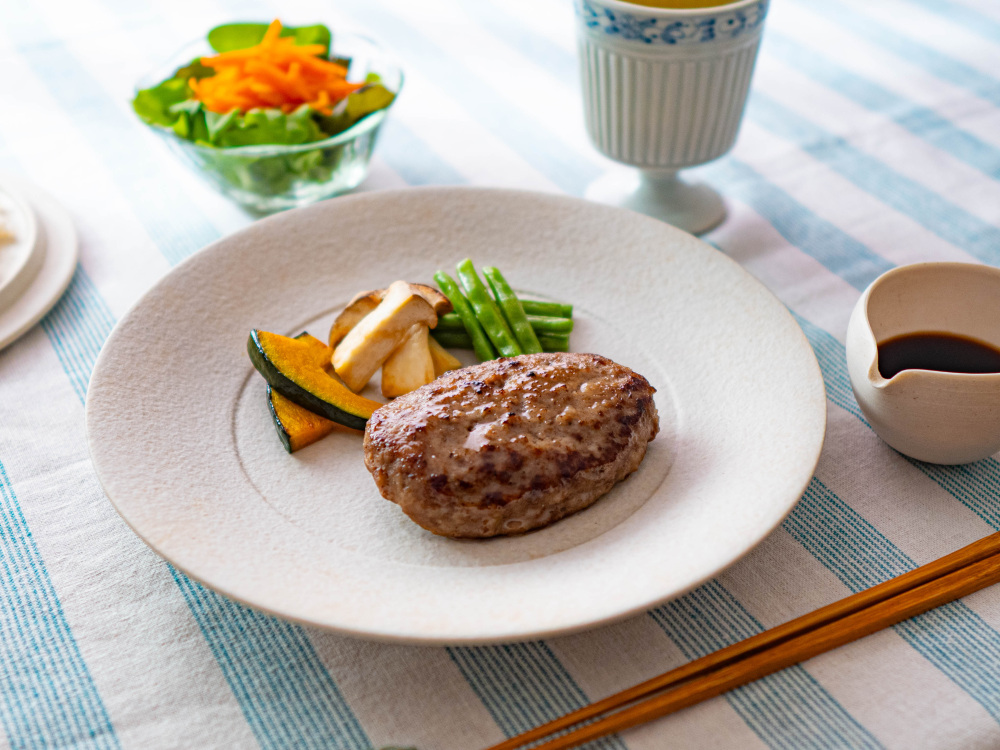 【お取り寄せレポート】 
極上の旨味感じる「仙台牛ハンバーグ」を実食！
