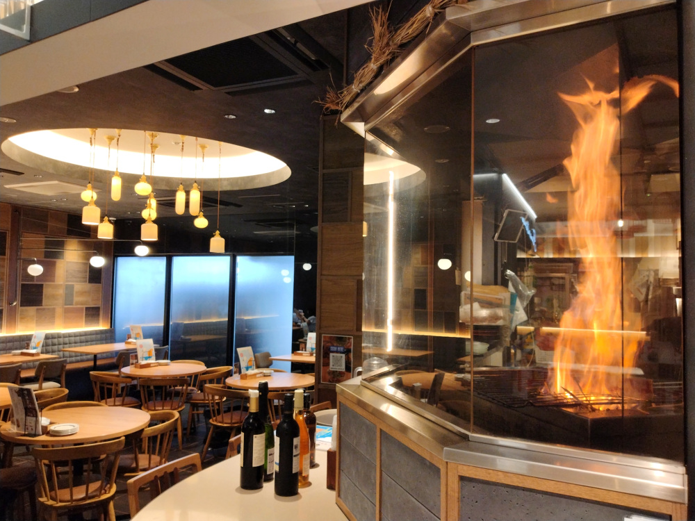 開放感のある店構え