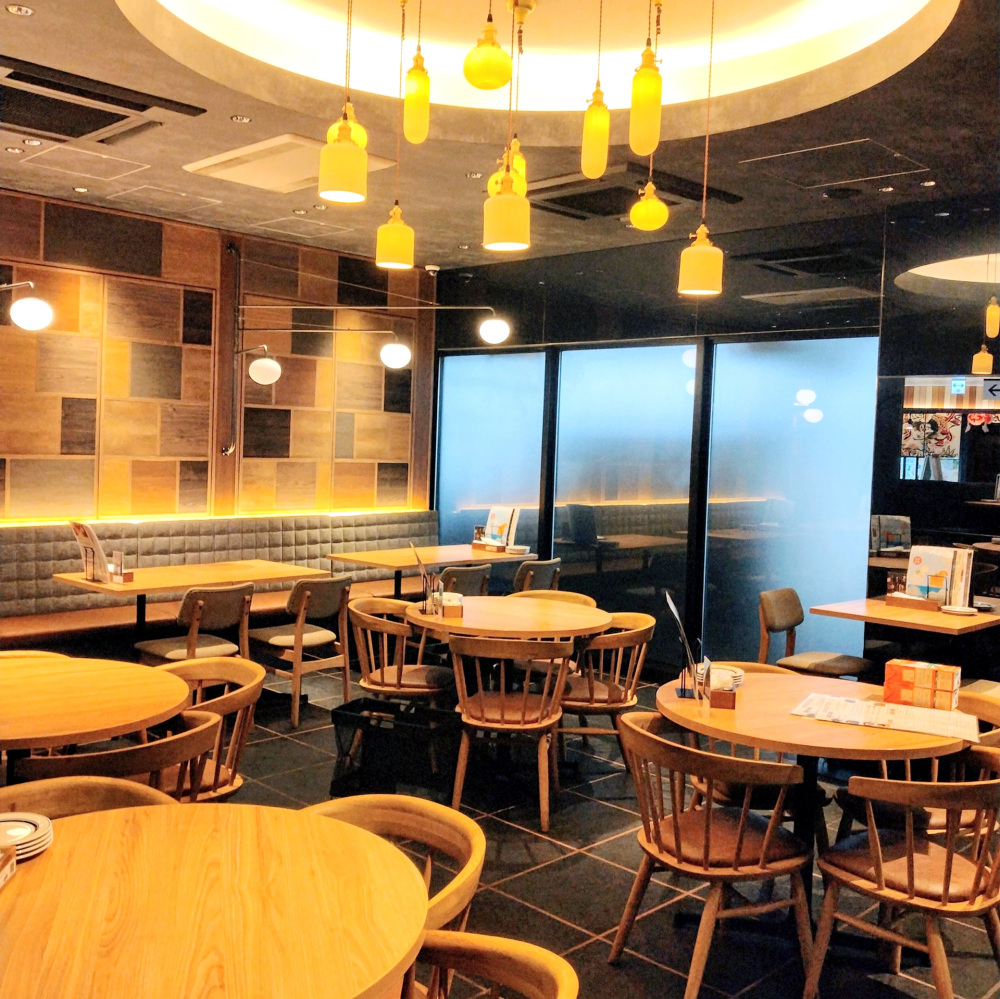 スタイリッシュで落ち着いた雰囲気の店内は女性客に人気