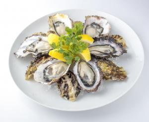 初夏に味わう!極上の甘さの「あまころ牡蠣」