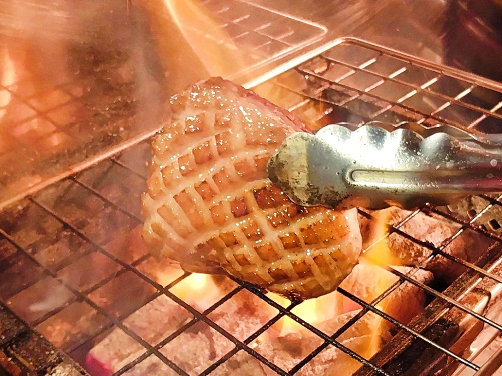 皮の焼き目も食欲をそそる