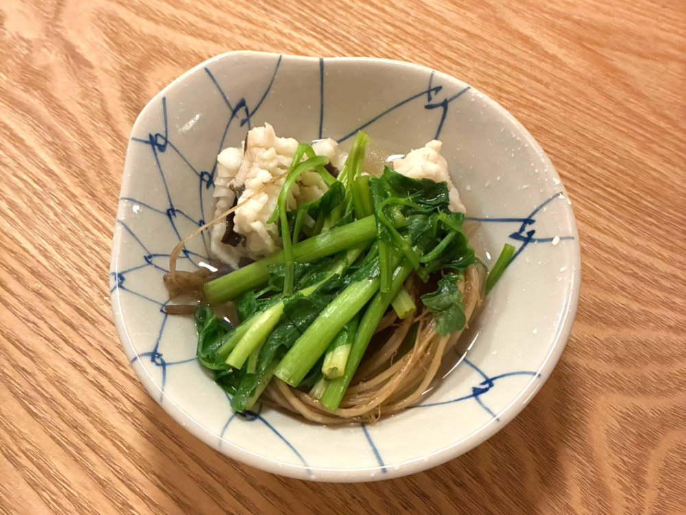 淡泊で上品な味わいの穴子にハマグリの旨みが絡む