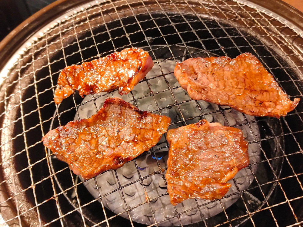 タレの香ばしさに食欲がそそられる