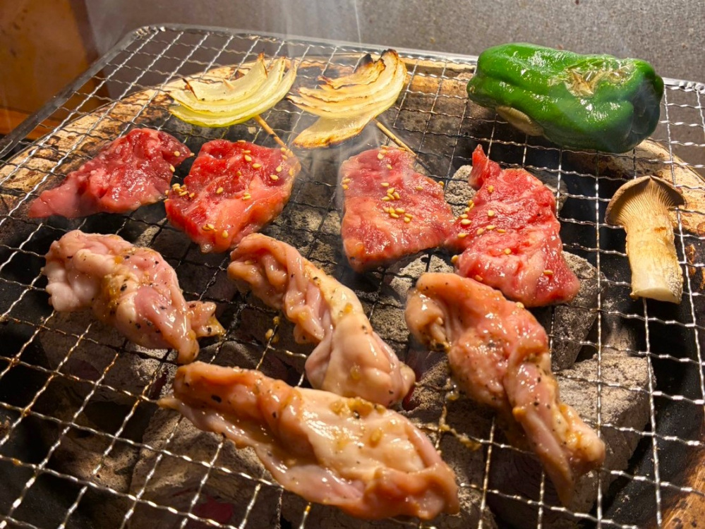 牛中落カルビ、豚ホルモン、野菜焼き