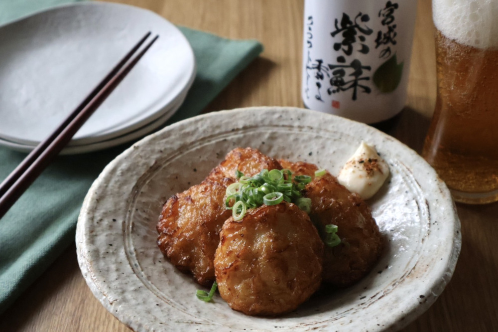 ぷりっとした食感と玉ねぎの甘みが、青紫蘇香るビールと相性抜群！