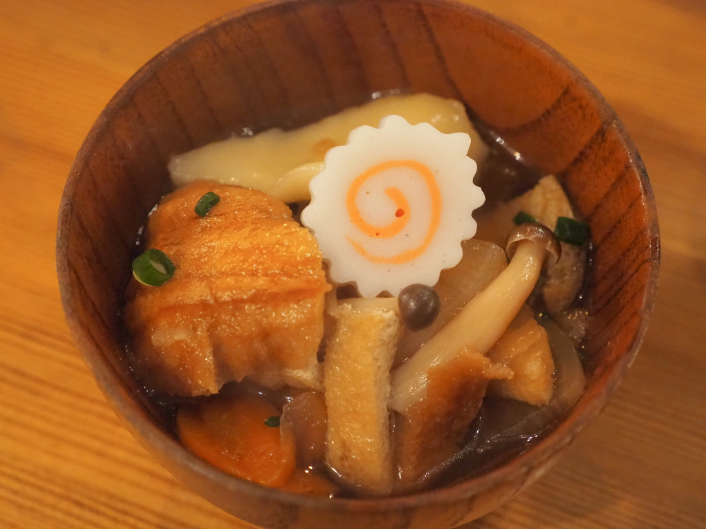 初めて油麩を食べた方は「油揚げとお麩の間みたいで不思議！」という感想