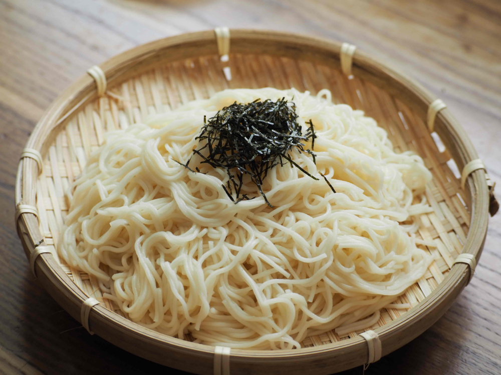 つるっとした滑らかな食感ともちっとした弾力が特徴です。