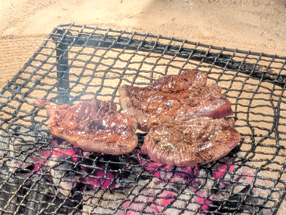 囲炉裏の炭火でじっくり香ばしく