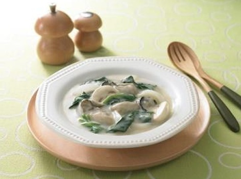 かきとほうれん草のシチュー