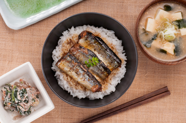 【気仙沼】三陸食堂　さんま蒲焼き