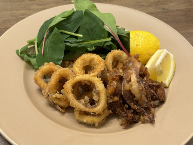 スルメイカ2㎏(ツボ抜き1kg・ゲソ1kg)